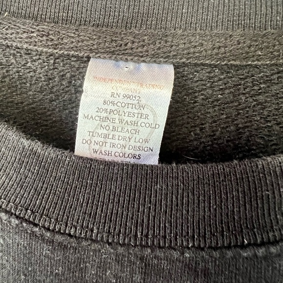 Black Sweatshirt 17th Street Surf Shop. 2x - Picture 3 of 5